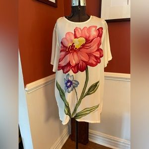 Diane Von Furstenberg Silk Floral Blouse Size medium